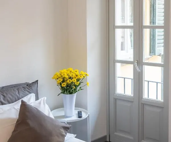 Daire Maison Toma In Centre By Rent Como
